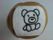 Medvídek bílý na béžové